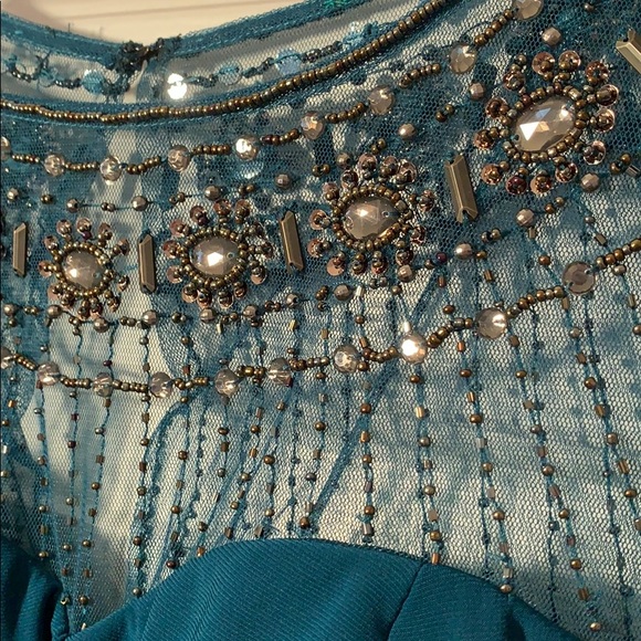 Patra Green Event Dress - Picture 3 of 8